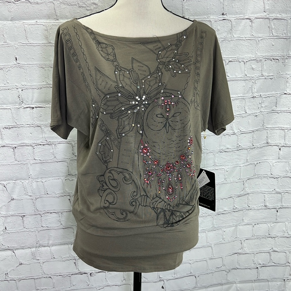 ⭐️Konquest Key by key closet Los Angeles rhinestone owl t-shirt NWT size small